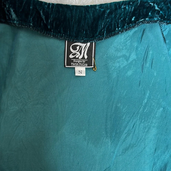 Vintage M Designs by Martin McCrea Blue-Green Off Shoulder Top - Picture 5 of 7